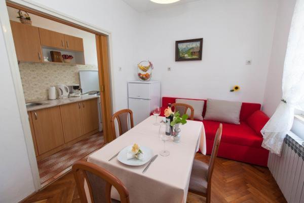 Apartments Bujan Crikvenica Exteriör bild