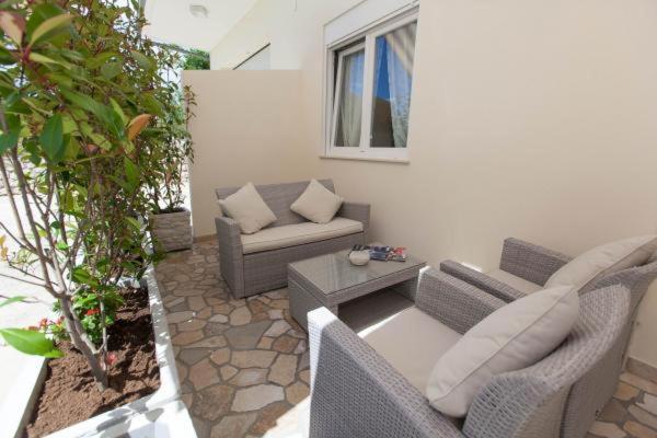Apartments Bujan Crikvenica Exteriör bild